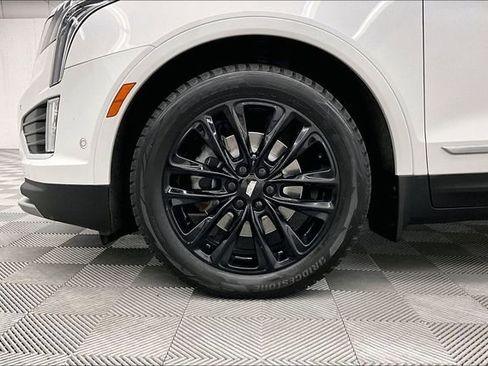 Used 2022 Cadillac XT5 Premium Luxury w/ Platinum Package AWD/4WD image 10