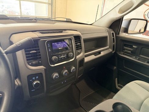 Used 2014 RAM 1500 Express image 22