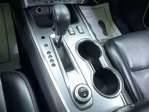 Used 2019 Nissan Pathfinder SL image 25