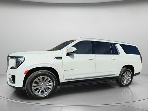 Used 2024 GMC Yukon XL Denali image 13