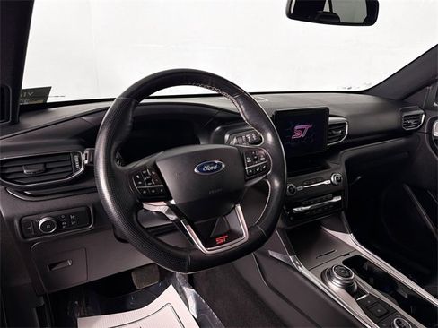 Used 2020 Ford Explorer ST image 9