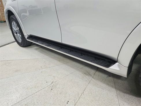 Used 2021 INFINITI QX80 Luxe image 45