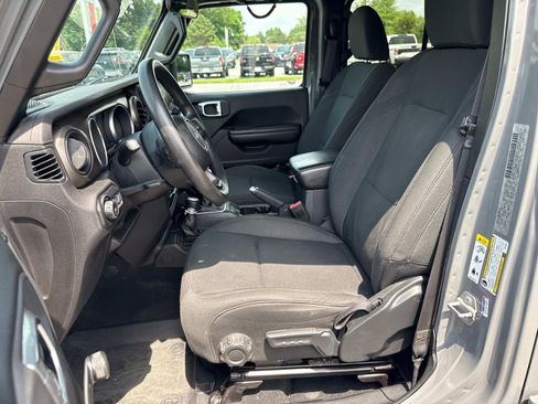 Used 2018 Jeep Wrangler Unlimited Sport image 20