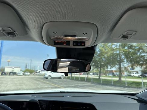 Used 2024 Chevrolet Trax LT w/ Driver Confidence Package image 16