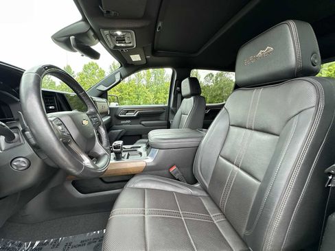 Certified 2024 Chevrolet Silverado 1500 High Country w/ Technology Package AWD/4WD image 10