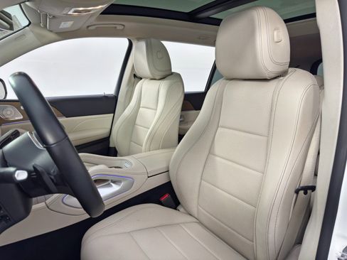 Used 2022 Mercedes-Benz GLS 450 4MATIC image 45