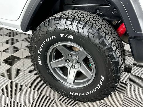 Used 2019 Jeep Wrangler Unlimited Sport S image 38