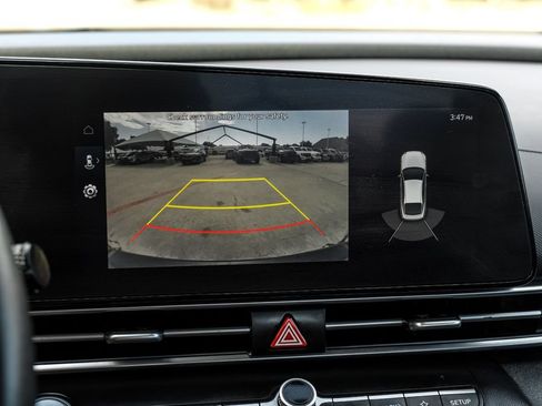 Used 2023 Hyundai Elantra Limited FWD image 22