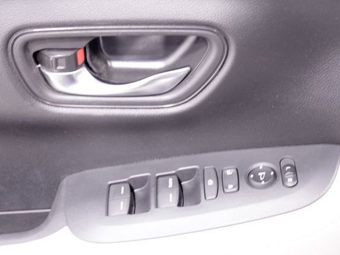 Certified 2023 Honda HR-V LX image 23