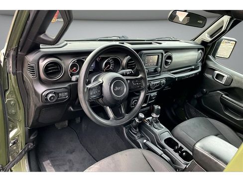 Used 2021 Jeep Wrangler Unlimited Sport AWD/4WD image 15