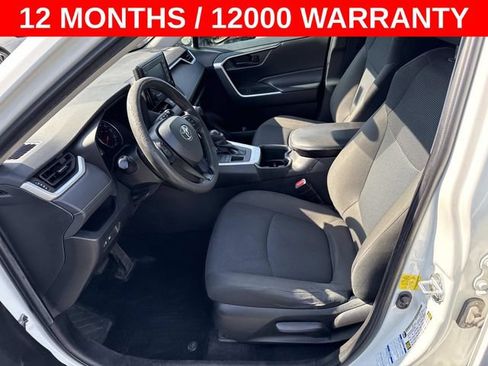 Used 2022 Toyota RAV4 LE AWD/4WD image 11