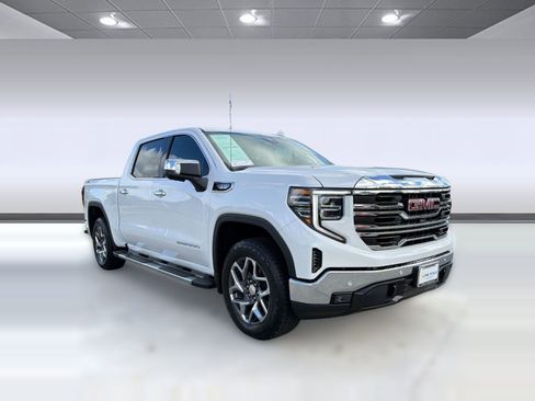 Certified 2024 GMC Sierra 1500 SLT image 6