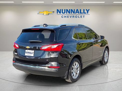 Used 2018 Chevrolet Equinox LT w/ Sun & Infotainment Package FWD image 5