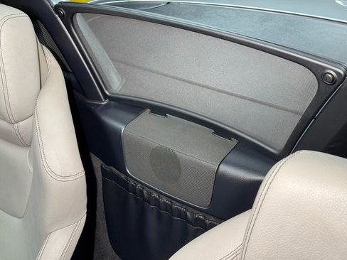 Used 2012 Mercedes-Benz SLK 350 image 22