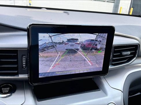 Used 2023 Ford Explorer XLT w/ Equipment Group 202A AWD/4WD image 20