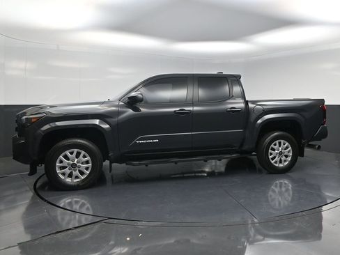 Used 2024 Toyota Tacoma SR5 RWD image 3