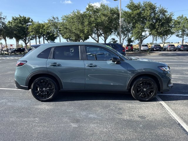 Certified 2027 Honda HR-V Sport image 3