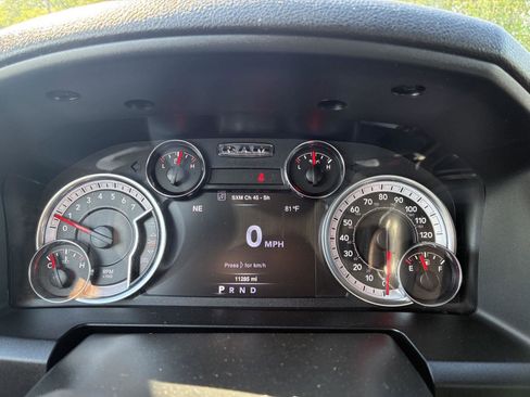 Used 2022 RAM 1500 Classic Warlock w/ Electronics Group AWD/4WD image 18