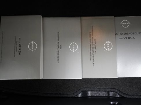 Used 2022 Nissan Versa SV image 18