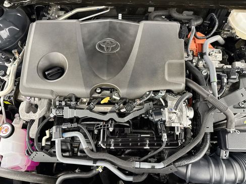 Used 2025 Toyota Camry LE FWD image 37