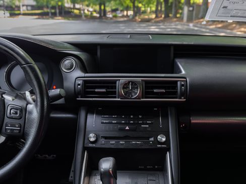 Used 2017 Lexus IS 200t F Sport w/ F Sport Package RWD image 9