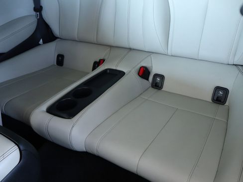 Used 2017 INFINITI Q60 3.0t w/ Premium Plus Package 3.0T image 31