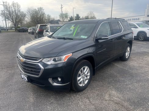 Used 2020 Chevrolet Traverse LT image 4