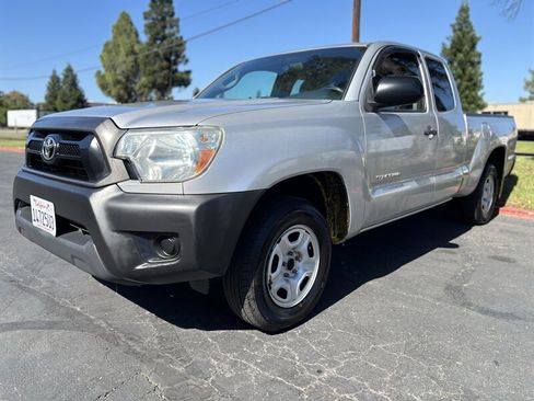 Used 2012 Toyota Tacoma 2WD Access Cab image 6