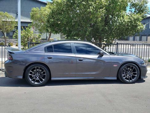 Used 2021 Dodge Charger Scat Pack RWD image 9