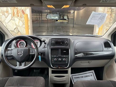 Used 2012 Dodge Grand Caravan American Value Package image 21