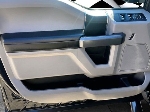 Certified 2018 Ford F150 XLT image 18
