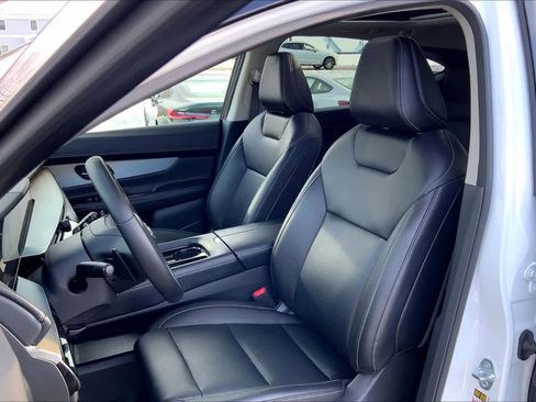 Used 2025 Nissan Murano SL image 8