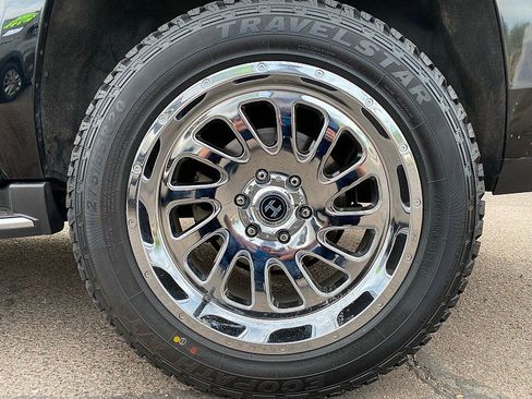 Used 2019 GMC Yukon XL SLT image 24