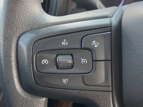 Used 2024 Chevrolet Silverado 1500 Custom image 17