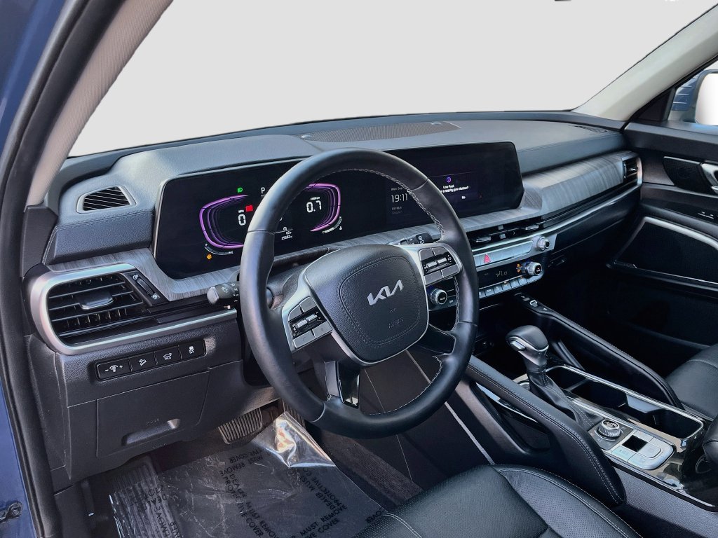 Used 2025 Kia Telluride EX AWD/4WD image 9