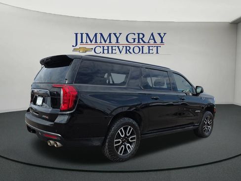 Used 2023 GMC Yukon XL AT4 w/ AT4 Premium Package AWD/4WD image 5