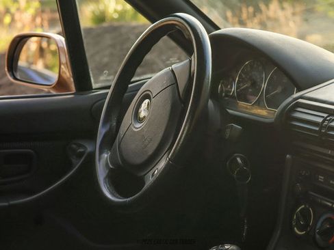 Used 2000 BMW Z3 2.5i image 63