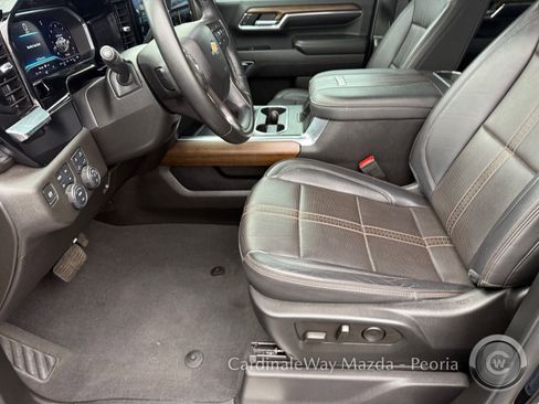 Used 2024 Chevrolet Silverado 3500 High Country image 22