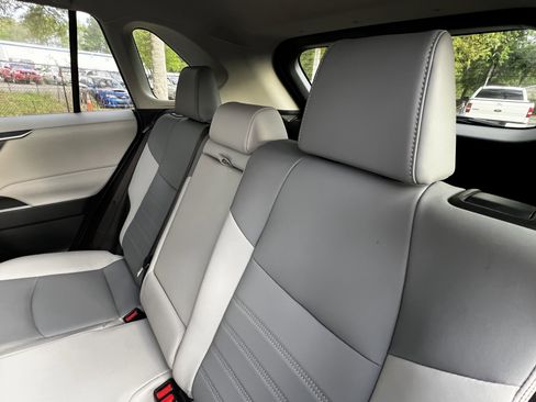 Used 2019 Toyota RAV4 XLE Premium image 34