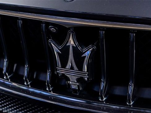 Used 2022 Maserati Ghibli Modena image 25