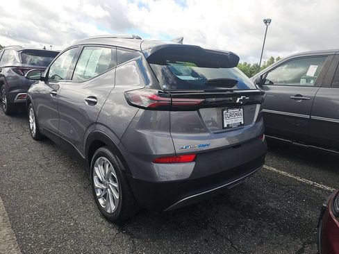 Used 2023 Chevrolet Bolt EUV LT w/ Driver Confidence Package FWD image 4