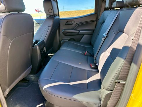 Used 2024 Chevrolet Colorado Trail Boss image 13