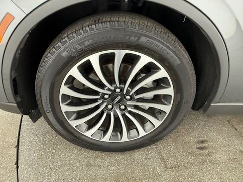 Used 2023 Lincoln Aviator Reserve w/ Equipment Group 201A image 7