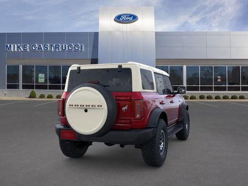 New 2026 Ford Bronco Outer Banks w/ Sasquatch Package image 8