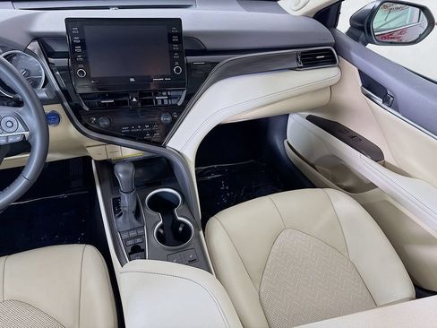 Certified 2021 Toyota Camry XLE w/ Navigation Upgrade Package FWD image 29