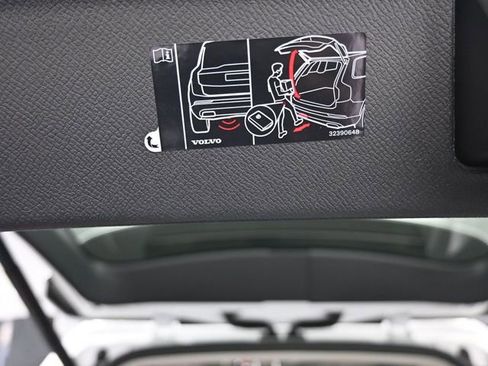 New 2026 Volvo XC90 B6 Ultra w/ Protection Package image 26