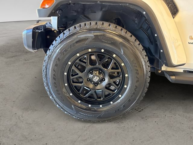 Used 2021 Jeep Wrangler Unlimited Sahara w/ Cold Weather Group AWD/4WD image 15