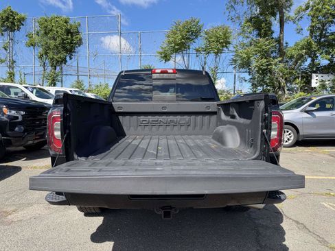 Used 2017 GMC Sierra 1500 Denali w/ Denali Ultimate Package AWD/4WD image 7