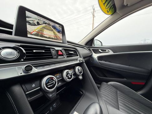 Used 2019 Genesis G70 2.0T Advanced w/ Elite Package image 21