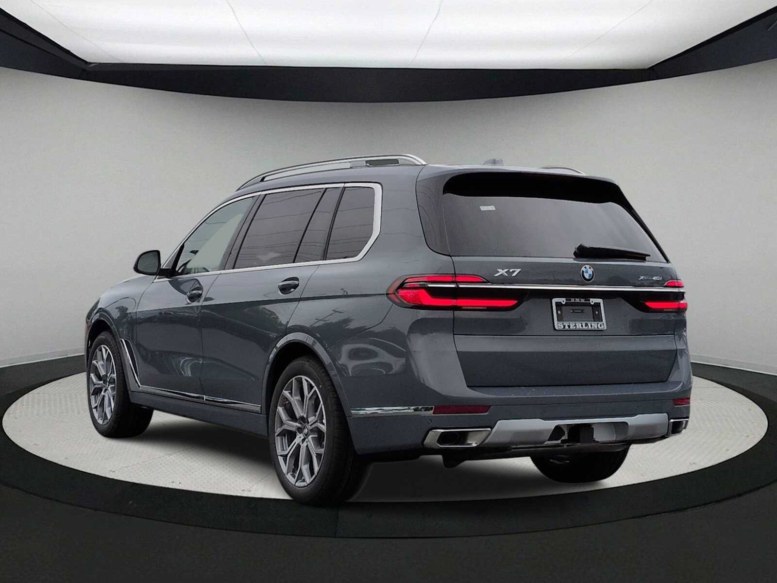 Used 2027 BMW X7 xDrive40i AWD/4WD image 6